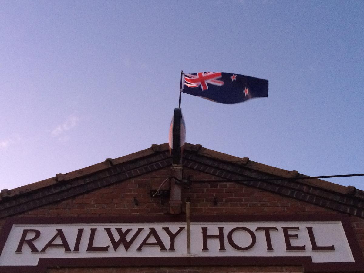 Mossburn Railway Hotel Exterior foto