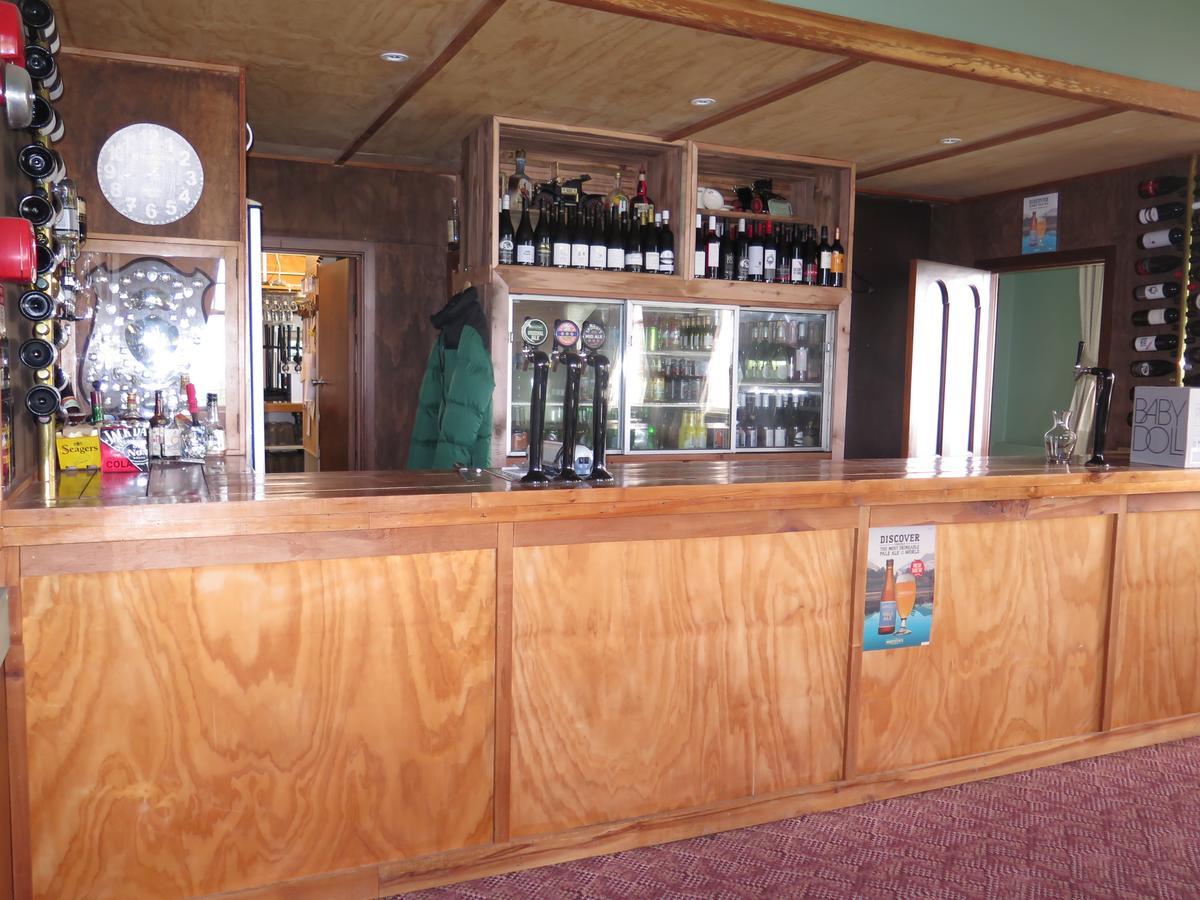 Mossburn Railway Hotel Exterior foto