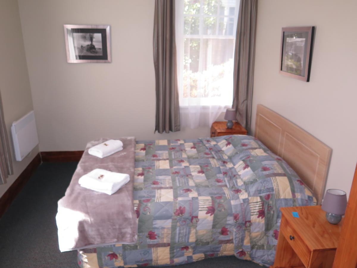 Mossburn Railway Hotel Habitación foto