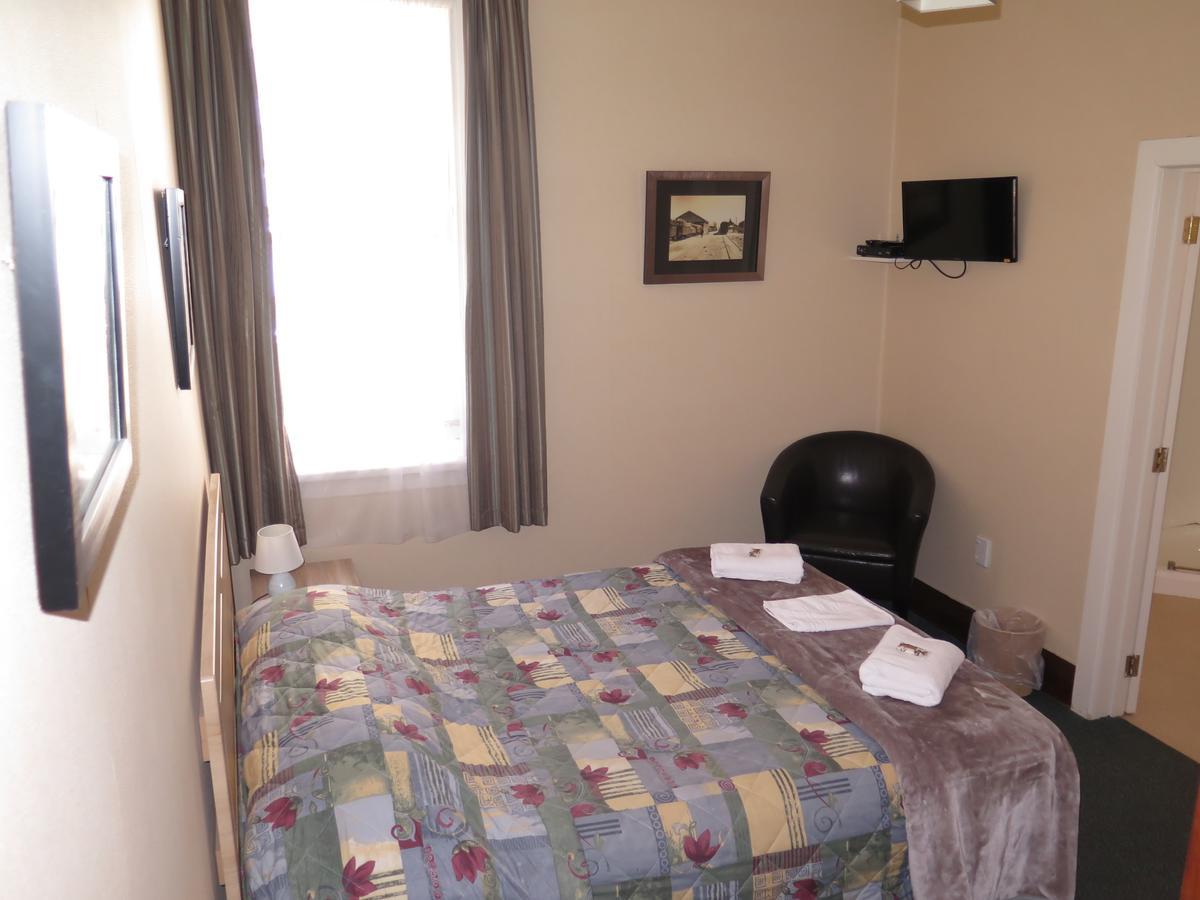 Mossburn Railway Hotel Habitación foto